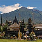Mitos dan Misteri di Balik Keindahan Gunung Agung, Titik Tersuci di Bali