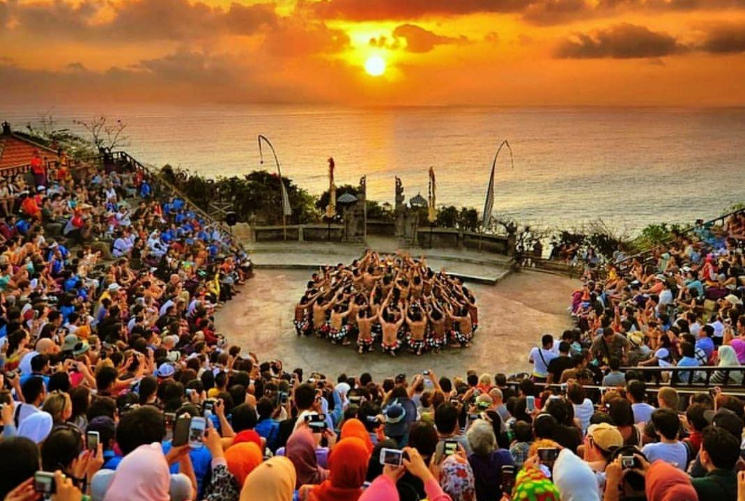 5 Fakta Menarik Di Balik Keindahan Tari Kecak Bali – PutraMa Bali Holiday