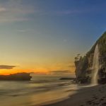 2 Pantai di Bali yang Istimewa dengan Air Terjunnya